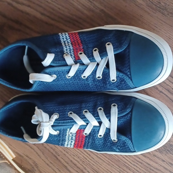 Tommy Hilfiger Sneakers Shoes Women’s Size 7.5 Red White Stripe Mesh Dark Blue - Picture 1 of 7